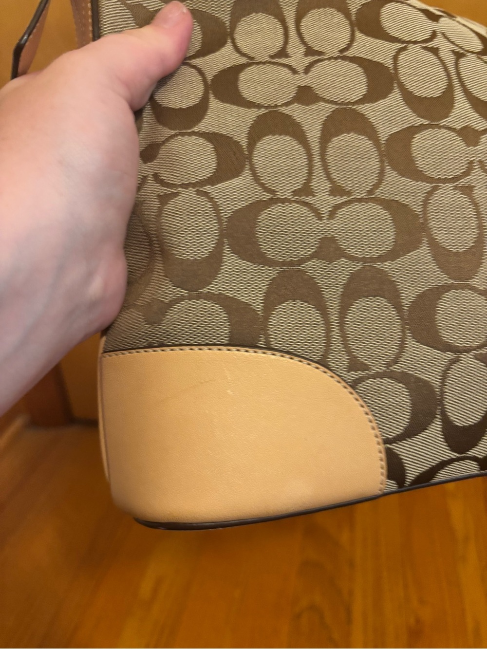 Coach Signature Canvas Hobo Bag in Khaki/Tan EUC - Picture 8 of 16